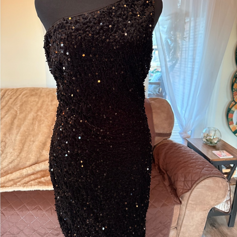 Elegant Black Sequin Dress